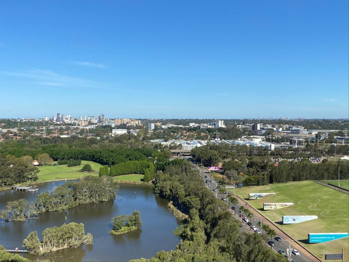 Parkside & City View In Sydney Olympic Park Eksteriør billede
